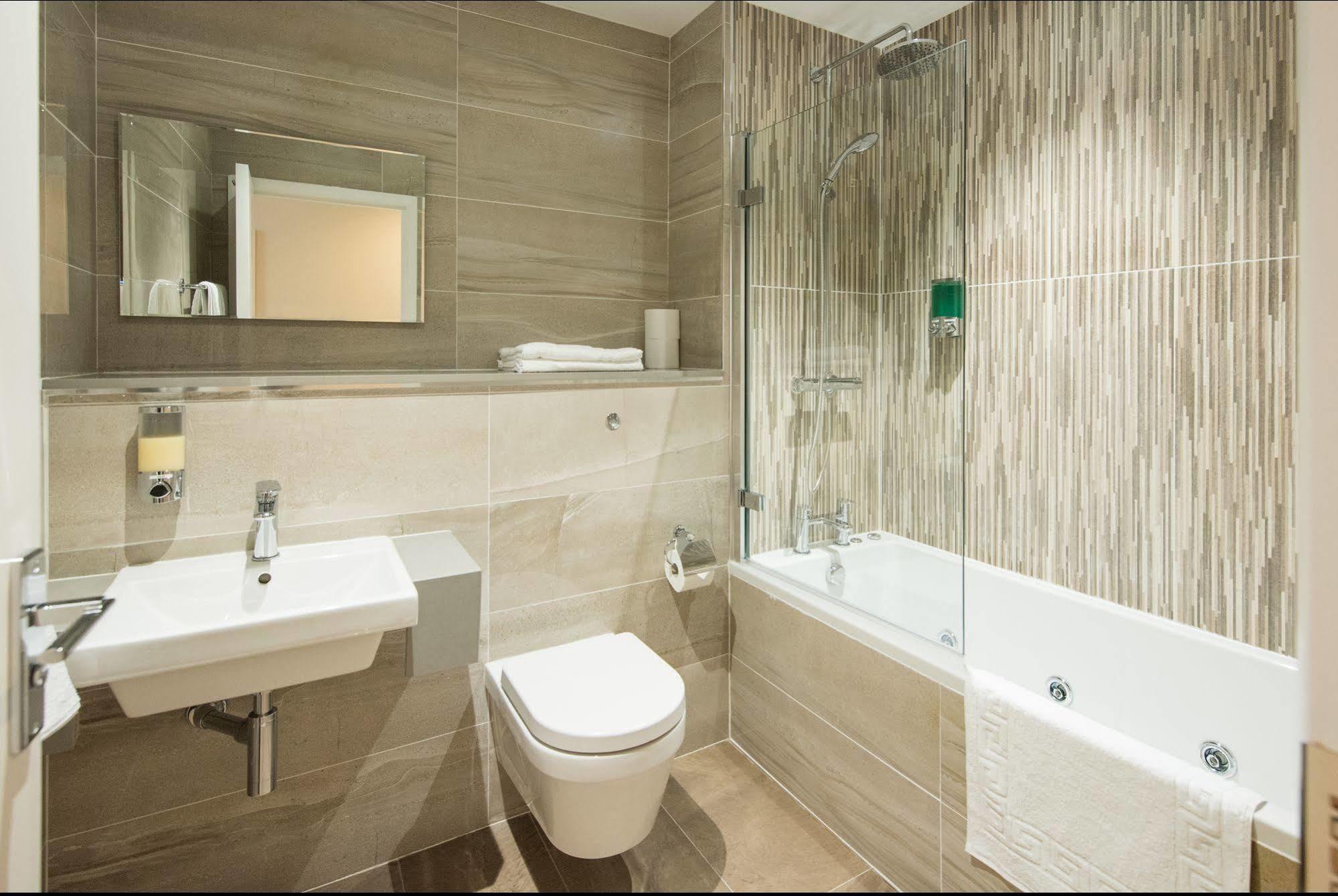 Docklands Lodge Лондон Экстерьер фото