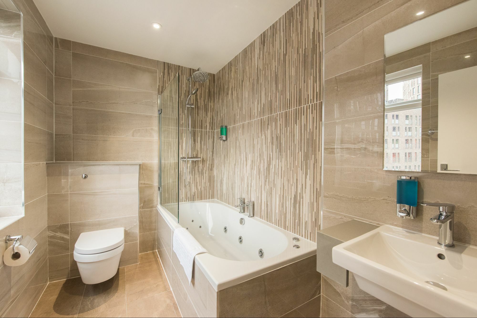 Docklands Lodge Лондон Экстерьер фото